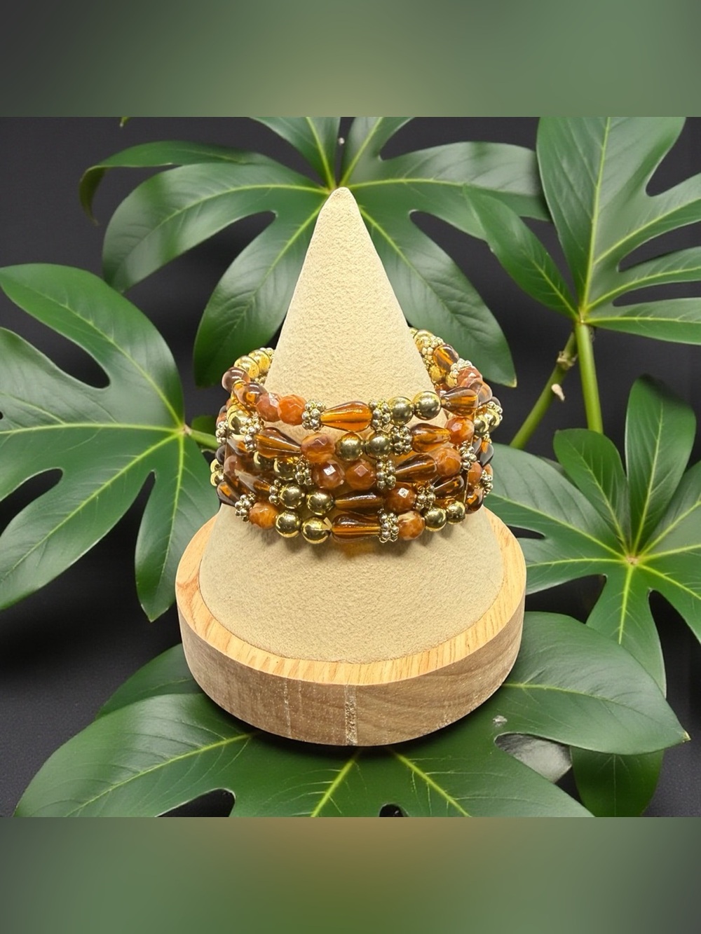 🏷️‼️5/$25🏷️‼️🤎💛Boho Amber & Gold-Tone Beaded Wrap Bracelet/EUC🤎💛